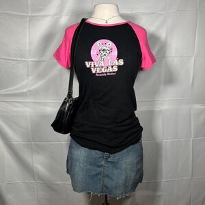 Anvil Women's Black and Pink T-shirt